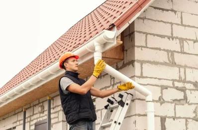 Pose et remplacement de gouttières à Neufmaison